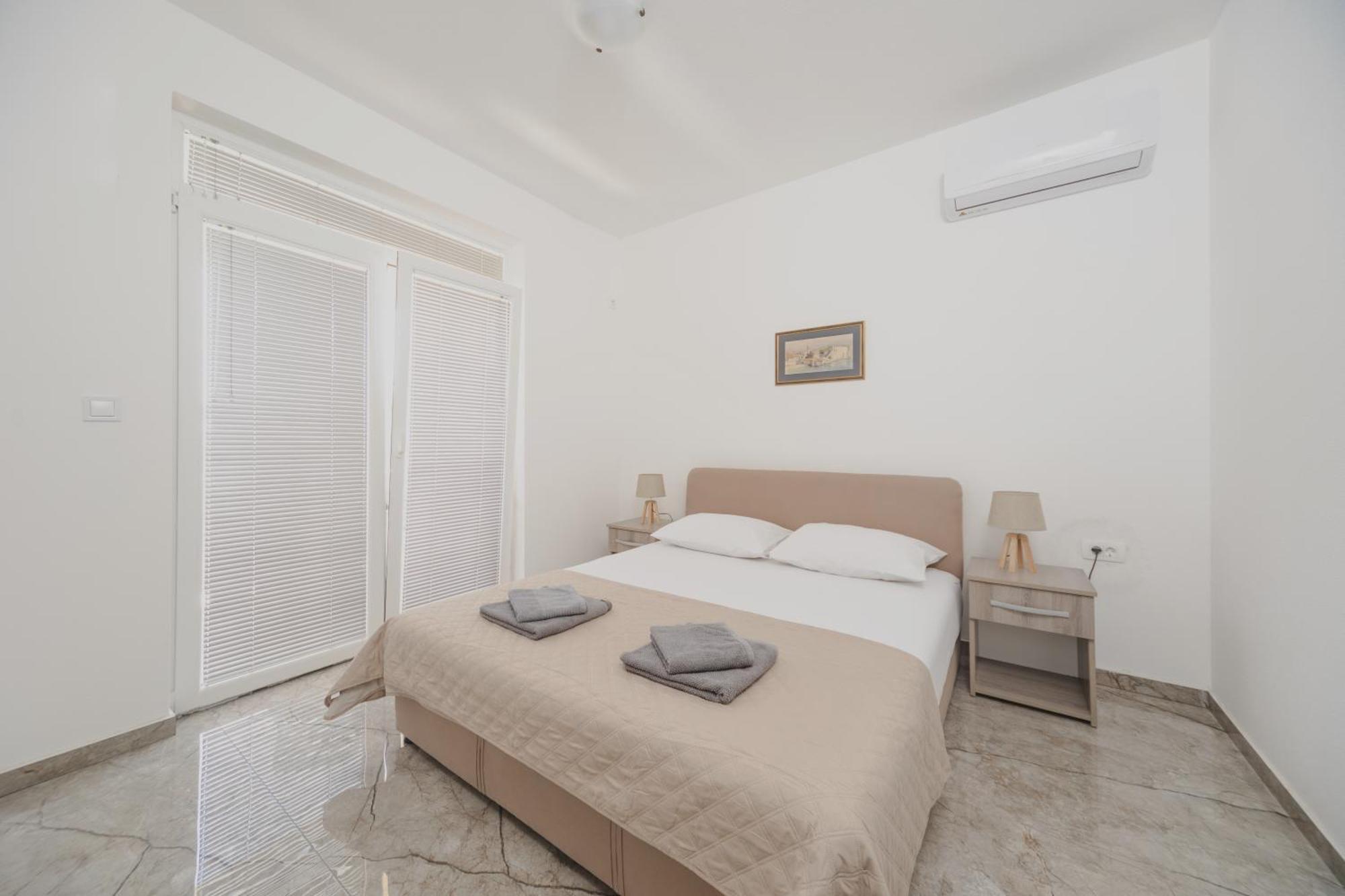 Petrovac Apartmani Agape מראה חיצוני תמונה