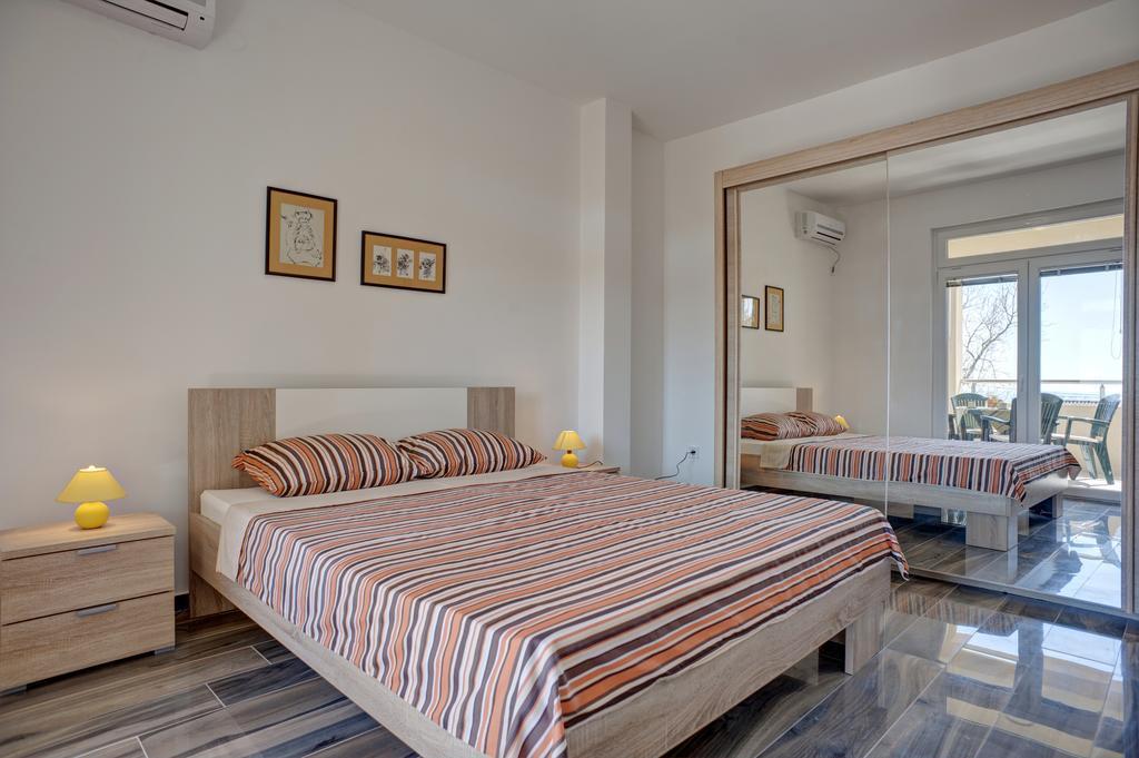 Petrovac Apartmani Agape מראה חיצוני תמונה