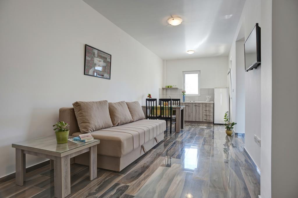 Petrovac Apartmani Agape מראה חיצוני תמונה