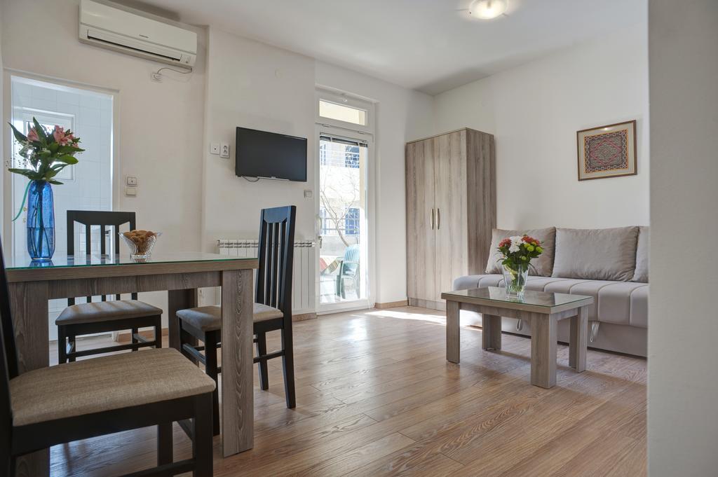Petrovac Apartmani Agape מראה חיצוני תמונה