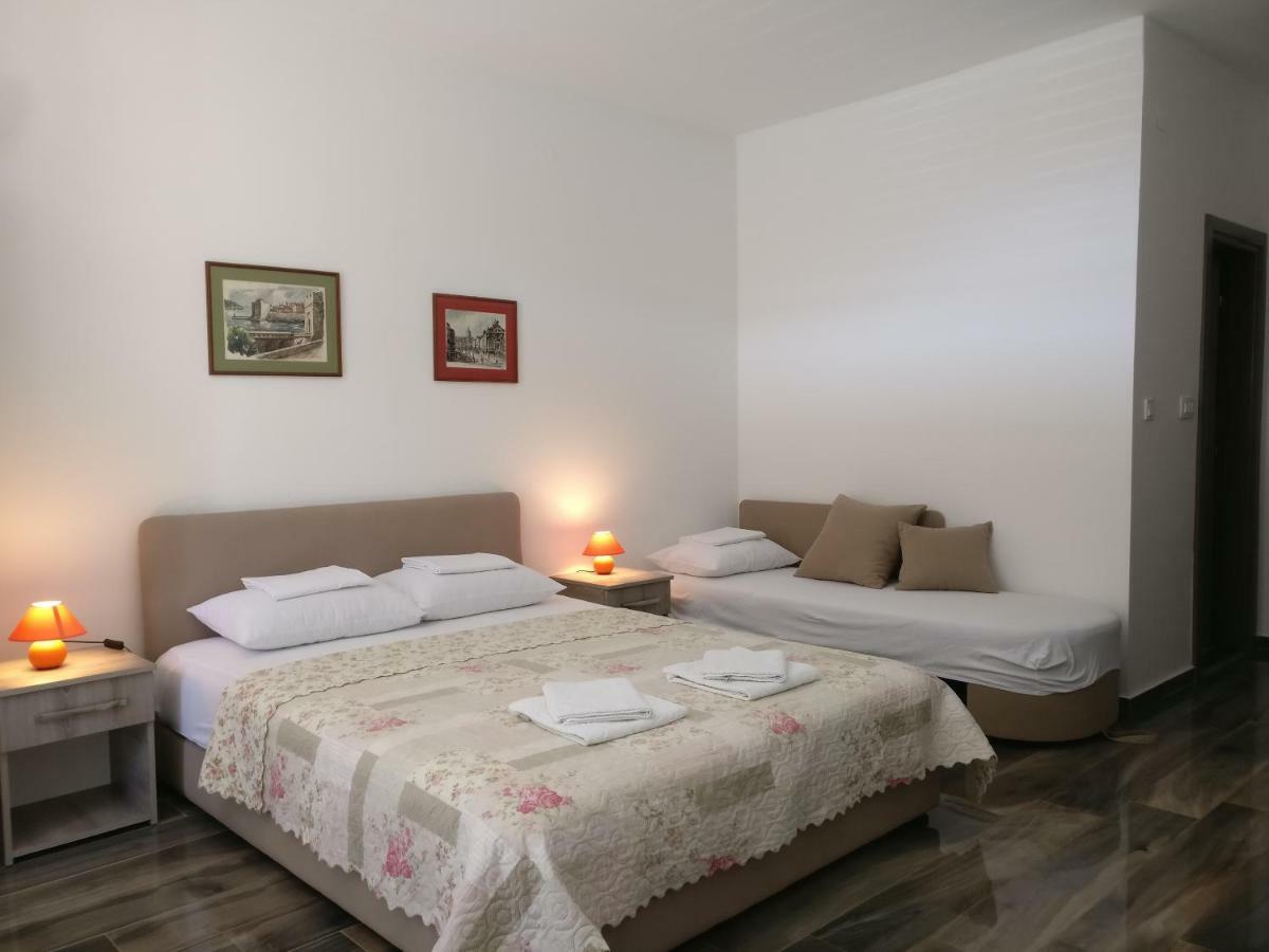 Petrovac Apartmani Agape מראה חיצוני תמונה